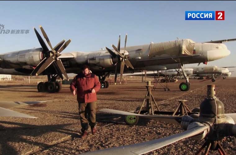 Oanh tac co Tu-95 Nga tung hoanh tren khong-Hinh-2